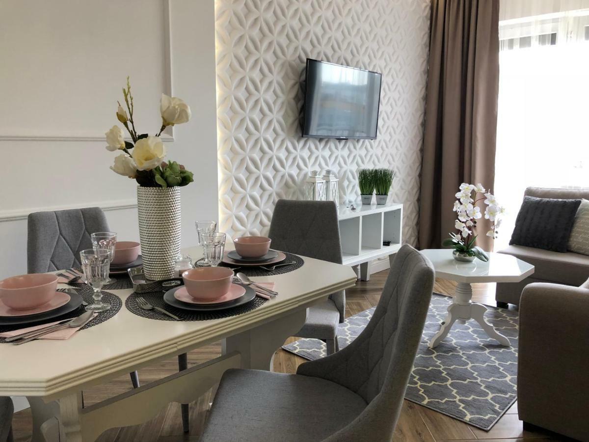 Family&Business Elegant Apartments Warszawska z Parkingiem Kielce Exterior foto