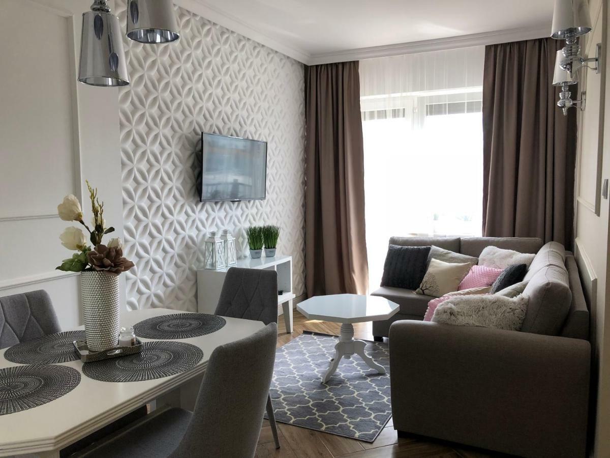 Family&Business Elegant Apartments Warszawska z Parkingiem Kielce Exterior foto